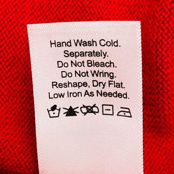 Coldwater Creek Cardigan Sweater Womens Medium Cherry Red Silk Blend - Picture 11 of 11